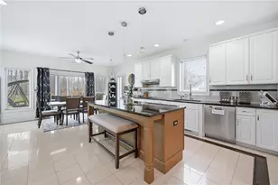 2440 Pierce Bluffs Dr, Hermitage, PA 16148 - Photo 15