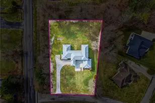 2440 Pierce Bluffs Dr, Hermitage, PA 16148 - Photo 7