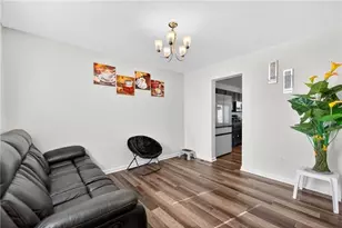 555 Gardenia Dr, Rostraver, PA 15012 - Photo 19