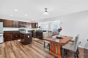 555 Gardenia Dr, Rostraver, PA 15012 - Photo 15