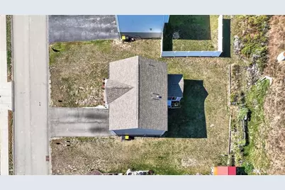 555 Gardenia Dr, Rostraver, PA 15012 - Photo 37