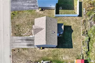 555 Gardenia Dr, Rostraver, PA 15012 - Photo 37