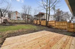 1131 Irwin St, Aliquippa, PA 15001 - Photo 25