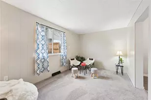 1131 Irwin St, Aliquippa, PA 15001 - Photo 11