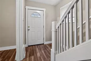 1427 Evandale Rd, Pittsburgh, PA 15212 - Photo 3