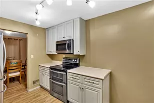 206 Russell Dr, Pittsburgh, PA 15147 - Photo 13