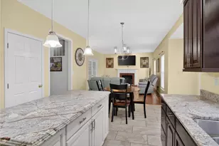 1008 Dunedin Dr, Hempfield Township, PA 15601 - Photo 13