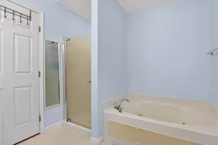 1008 Dunedin Dr, Hempfield Township, PA 15601 - Photo 25