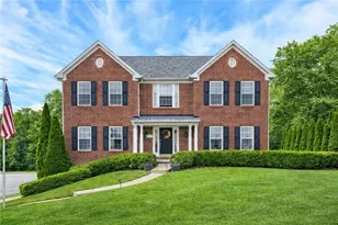 1008 Dunedin Dr, Hempfield Township, PA 15601 - Photo 1