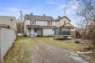 808 S Jefferson St, New Castle, PA 16101 - Photo 3