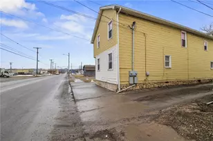 719 S Mill St, New Castle, PA 16101 - Photo 1