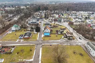 11 Tremont St, New Castle, PA 16102 - Photo 5