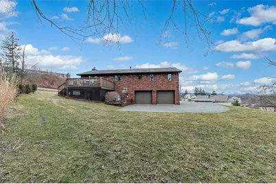 1267 Fall Ln, Irwin, PA 15642 - Photo 5