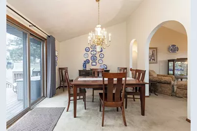 1267 Fall Ln, Irwin, PA 15642 - Photo 9