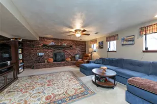 1267 Fall Ln, Irwin, PA 15642 - Photo 19