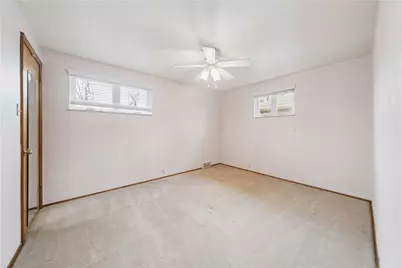 960 Illinois Ave, Pittsburgh, PA 15221 - Photo 9