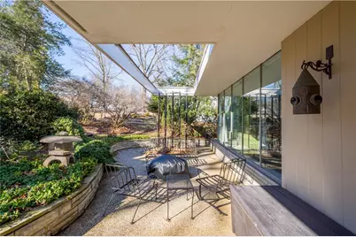 3113 Hillcrest Rd, Bethel Park, PA 15102 - Photo 5