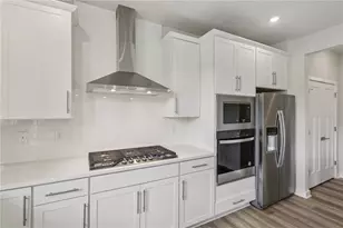 406 Barons Ct, Peters Township, PA 15367 - Photo 9