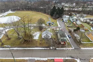 304 S Liberty St, New Castle, PA 16102 - Photo 3