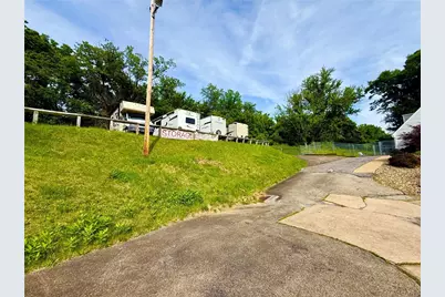 53 Oak Spring Road, South Strabane, PA 15301 - Photo 3