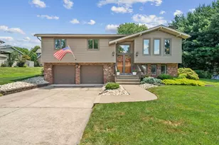 141 Saunders Station, Penn Twp, PA 15085 - Photo 1