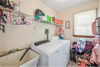 1359 Highland Rd, Sharon, PA 16146 - Photo 13