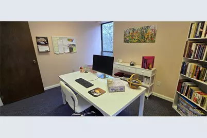 505 McKnight Park Dr, Ross Twp, PA 15237 - Photo 9