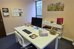 505 McKnight Park Dr, Ross Twp, PA 15237 - Photo 9