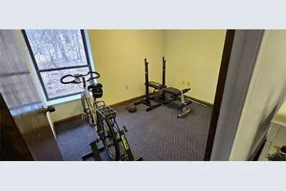 505 McKnight Park Dr, Ross Twp, PA 15237 - Photo 15