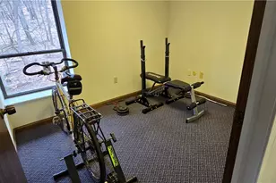 505 McKnight Park Dr, Ross Twp, PA 15237 - Photo 15