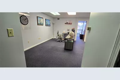 505 McKnight Park Dr, Ross Twp, PA 15237 - Photo 3