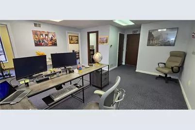 505 McKnight Park Dr, Ross Twp, PA 15237 - Photo 5