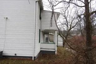 652 Bower Hill Rd, Bridgeville, PA 15017 - Photo 3