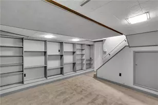 2426 Cronemeyer, Pittsburgh, PA 15212 - Photo 19