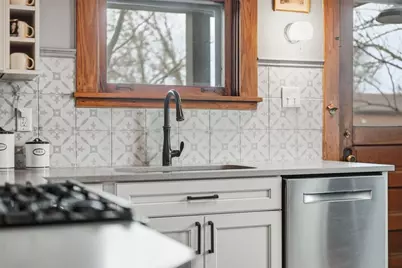 404 Reel Ave, Ross Twp, PA 15229 - Photo 17