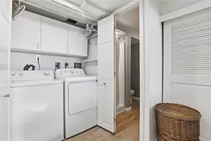 270 Twin Hills Dr, Pittsburgh, PA 15216 - Photo 33