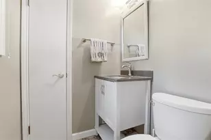 270 Twin Hills Dr, Pittsburgh, PA 15216 - Photo 17