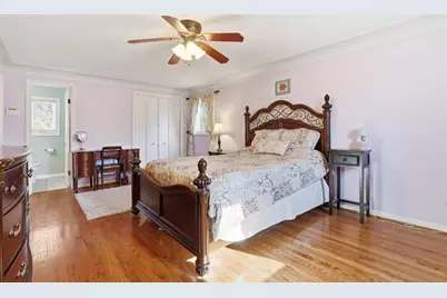 270 Twin Hills Dr, Pittsburgh, PA 15216 - Photo 19