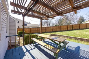 3335 Crestview Dr, Bethel Park, PA 15102 - Photo 39