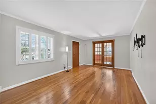 3335 Crestview Dr, Bethel Park, PA 15102 - Photo 7