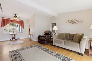 222 Elfinwild Rd, Pittsburgh, PA 15101 - Photo 9