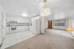 3025 Universal Rd, Pittsburgh, PA 15235 - Photo 3