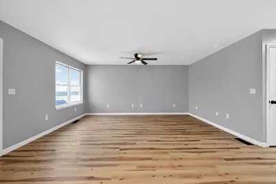 2020 Constitution Blvd, Arnold, PA 15068 - Photo 3