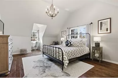 2529 Lindenwood Dr, Pittsburgh, PA 15090 - Photo 23