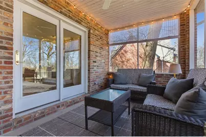 2529 Lindenwood Dr, Pittsburgh, PA 15090 - Photo 19