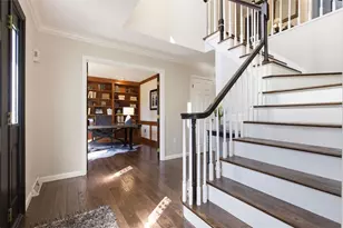 2529 Lindenwood Dr, Pittsburgh, PA 15090 - Photo 21