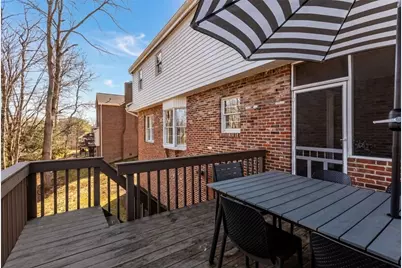 2529 Lindenwood Dr, Pittsburgh, PA 15090 - Photo 39