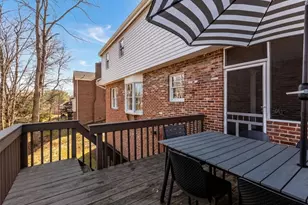 2529 Lindenwood Dr, Pittsburgh, PA 15090 - Photo 39