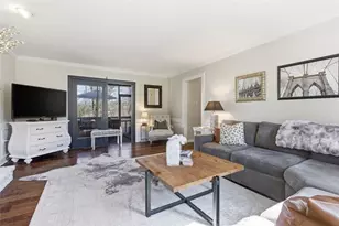 2529 Lindenwood Dr, Pittsburgh, PA 15090 - Photo 7