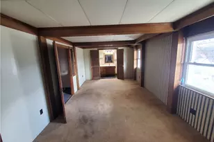 400 Elwyn Ave, Springdale Boro, PA 15144 - Photo 17